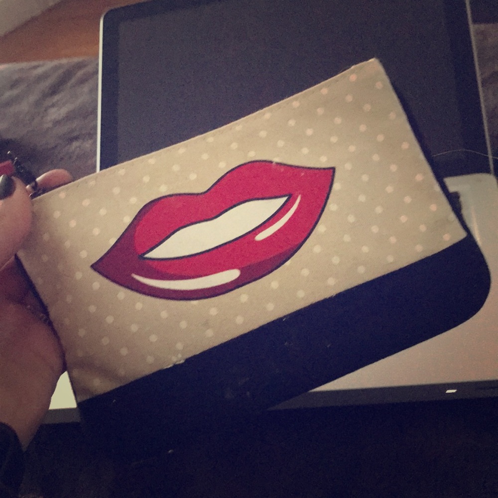 Makeup bag